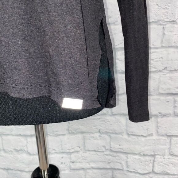 Champion color block Longsleeve Crewneck top w/one side slit black/grey sz Small - Picture 2 of 10